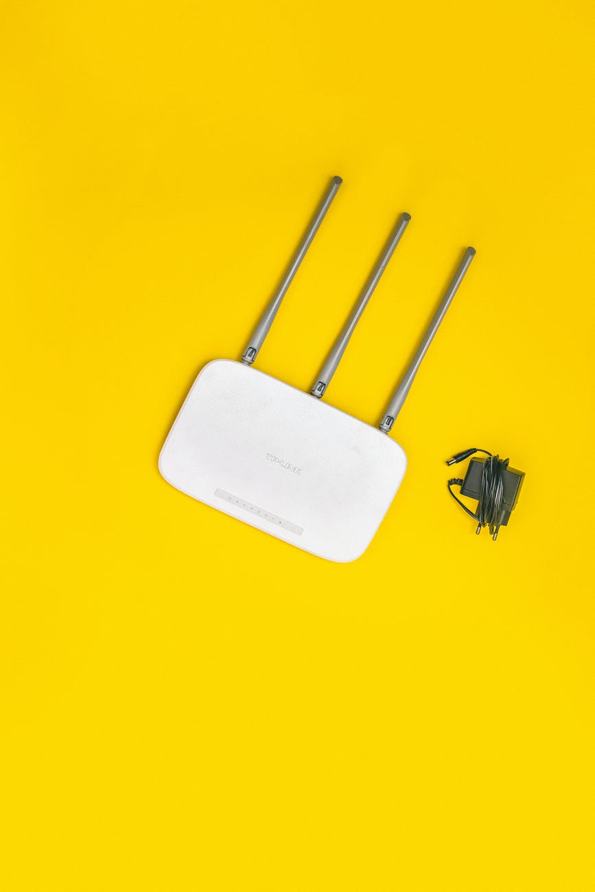 Portable Wifi For Travel - Should You Buy A Device? - Using My Phone Abroad